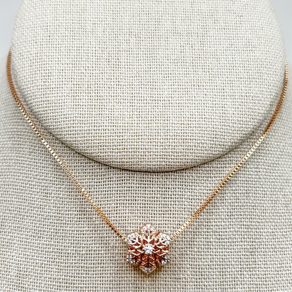NWOT Sterling silver 18k rose gold plated snowflake necklace pendant 18” - Picture 4 of 10